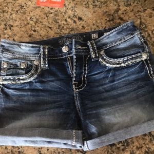 Miss me shorts size 27
